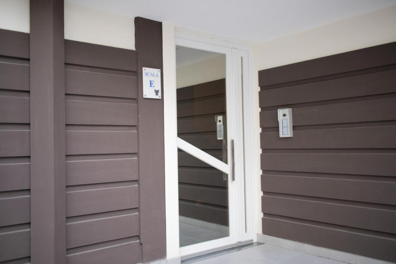 E-Twelve Apartment เนเปิลส์ ภายนอก รูปภาพ