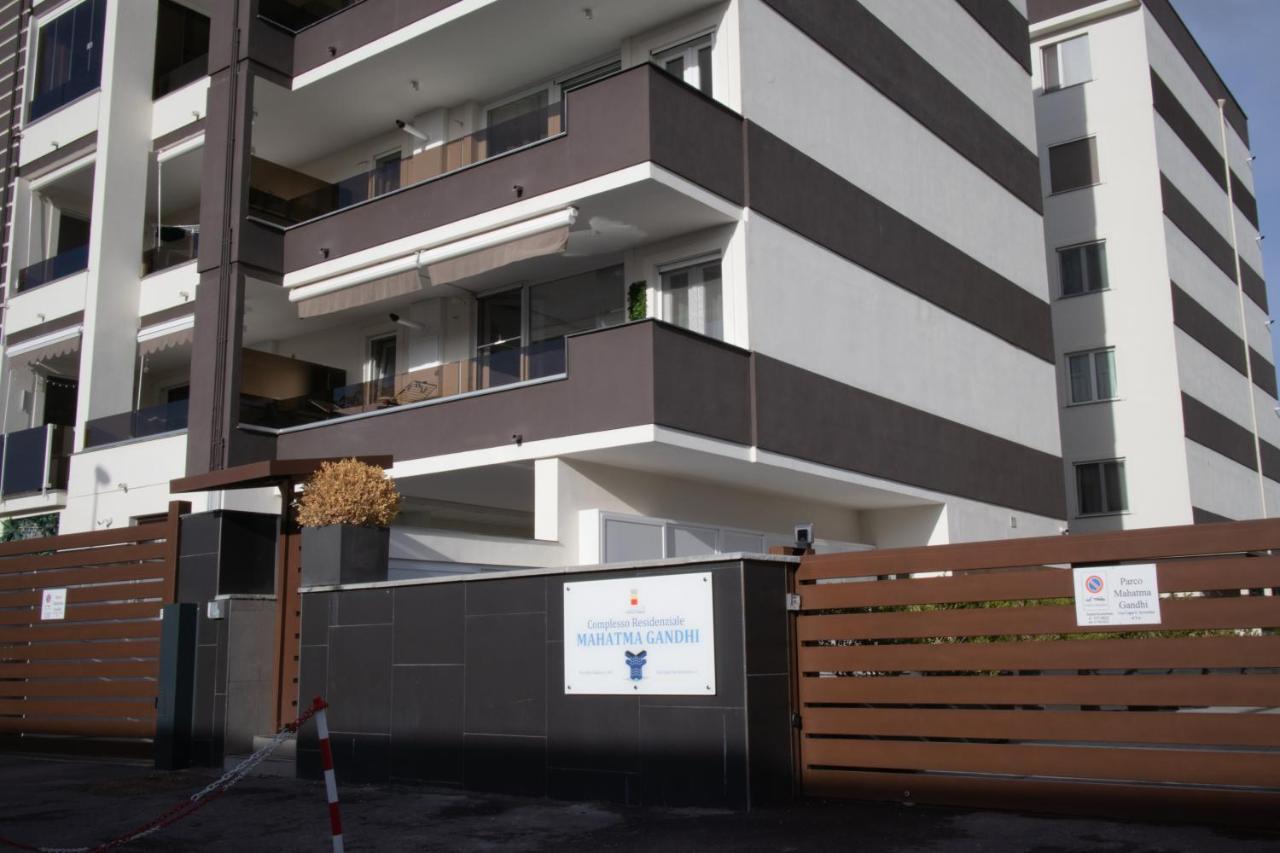 E-Twelve Apartment เนเปิลส์ ภายนอก รูปภาพ